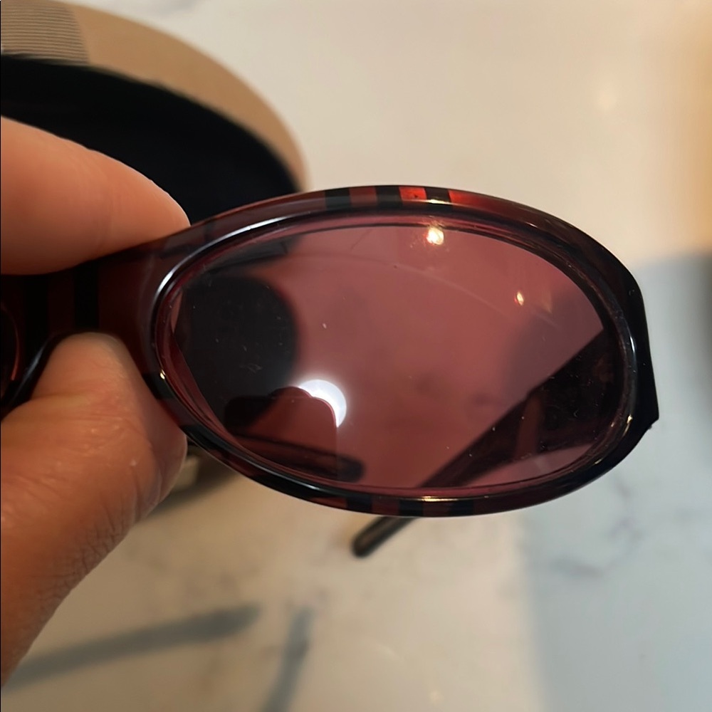 Burberry Women's Red Sunglasses - Picture 4 of 9